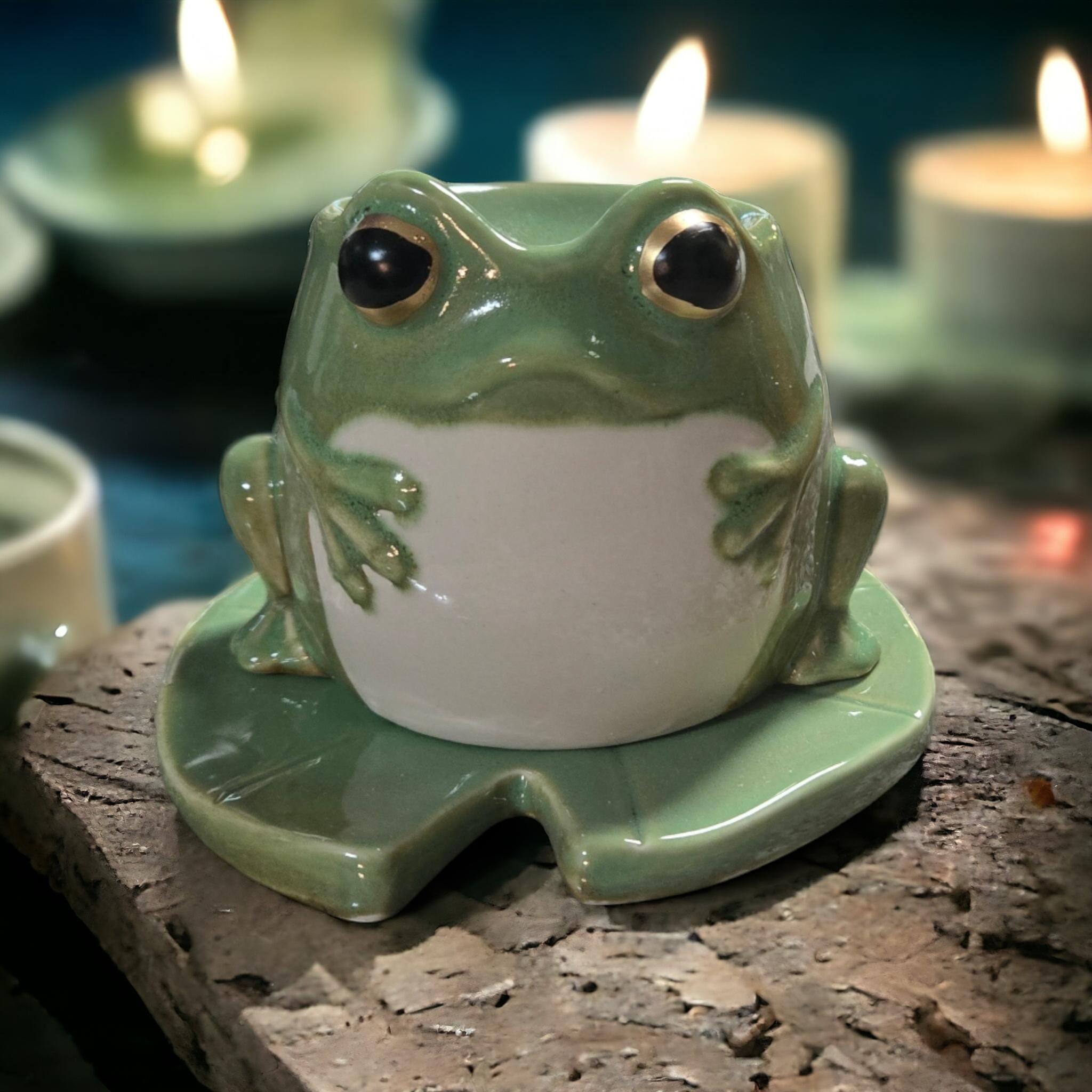 Frog Tea Light Warmer: Whimsical Scent Oil Burner