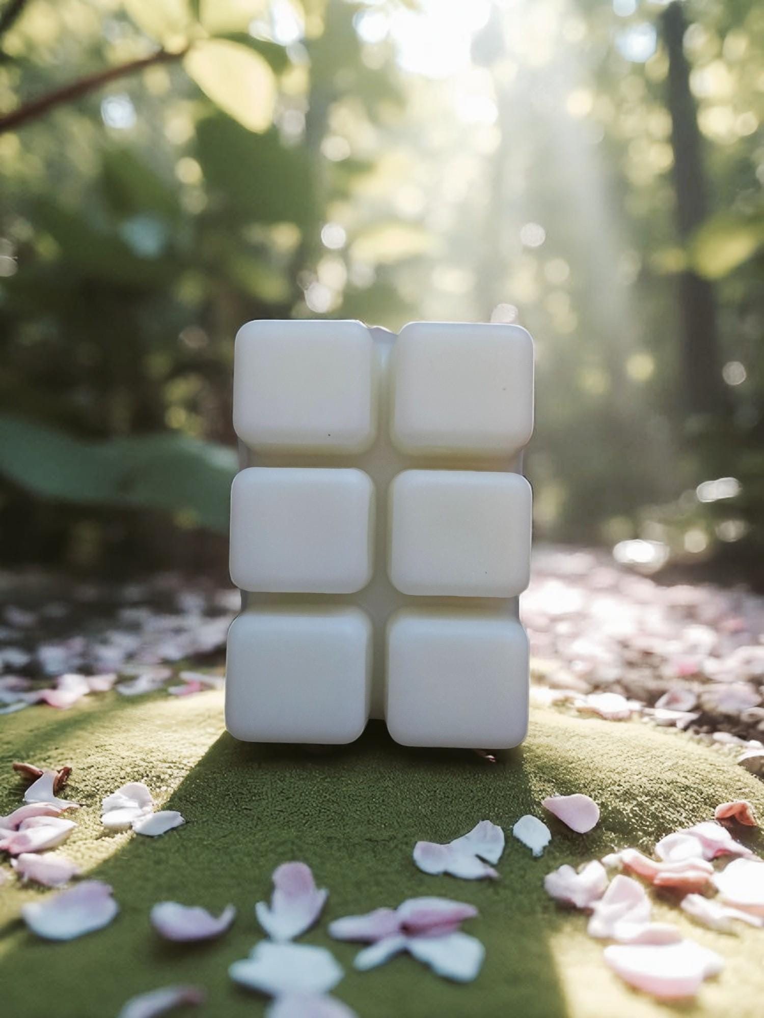 Flowering Dogwood Wax Melt – Dogwood Blossoms & Musk Scent