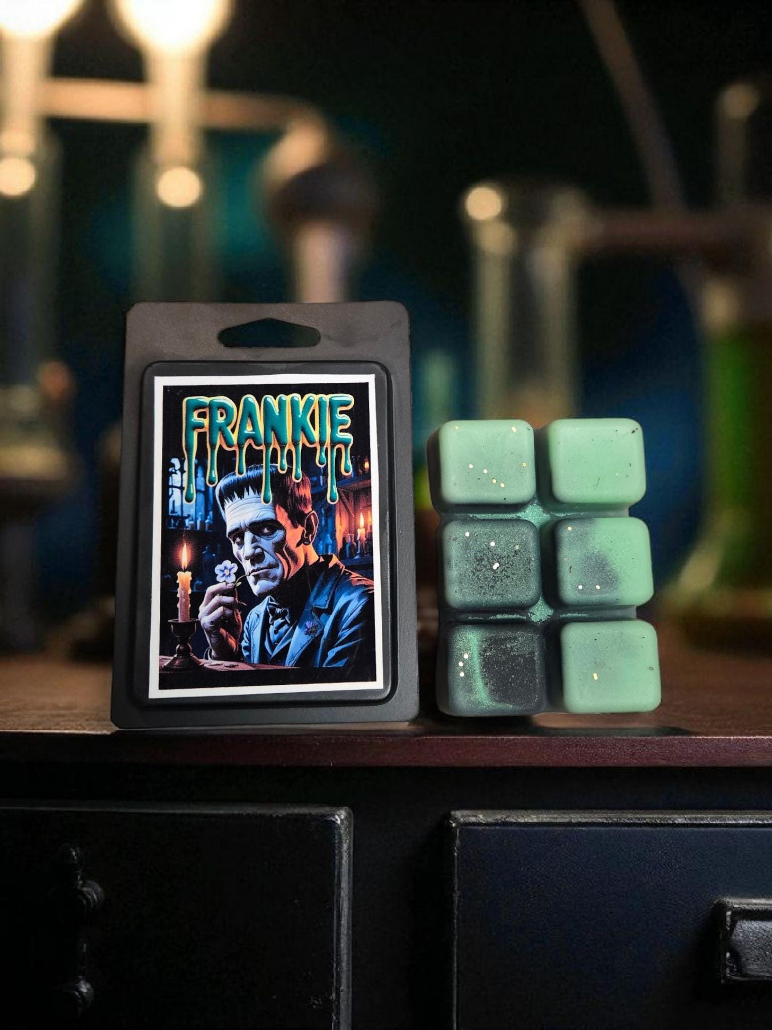 Frankie Wax Melt | Bergamot + Violet Woods + Oakmoss | Clean Masculine Cologne Scent
