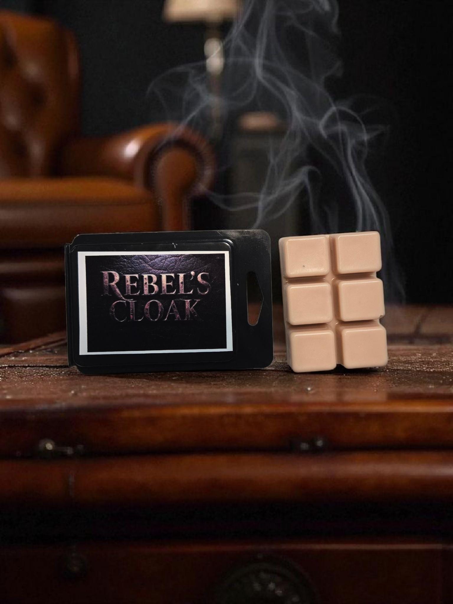 Rebels Cloak | Italian Leather, Bergamot, Mandarin, Oakmoss, Cedar, Musk
