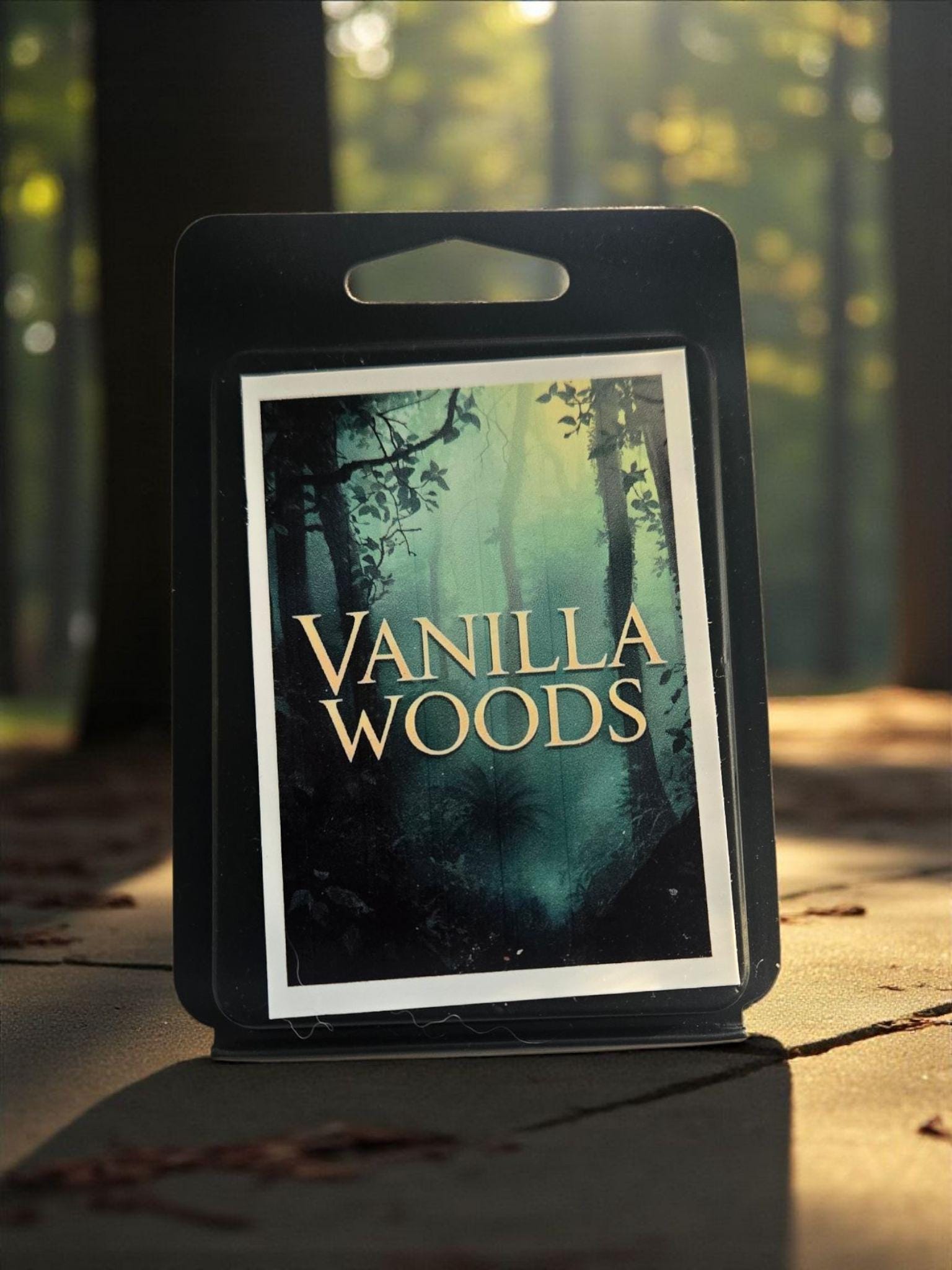 Vanilla Woods Wax Melt | Vanilla Bean + Cedarwood | Smooth Masculine Wood Scent